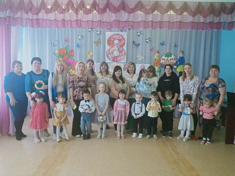 Праздник, в младшей разновозрастной группе, посвященный Дню 8 марта " Волшебные бусы". Праздник, в младшей разновозрастной группе, посвященный Дню 8 марта " Волшебные бусы".